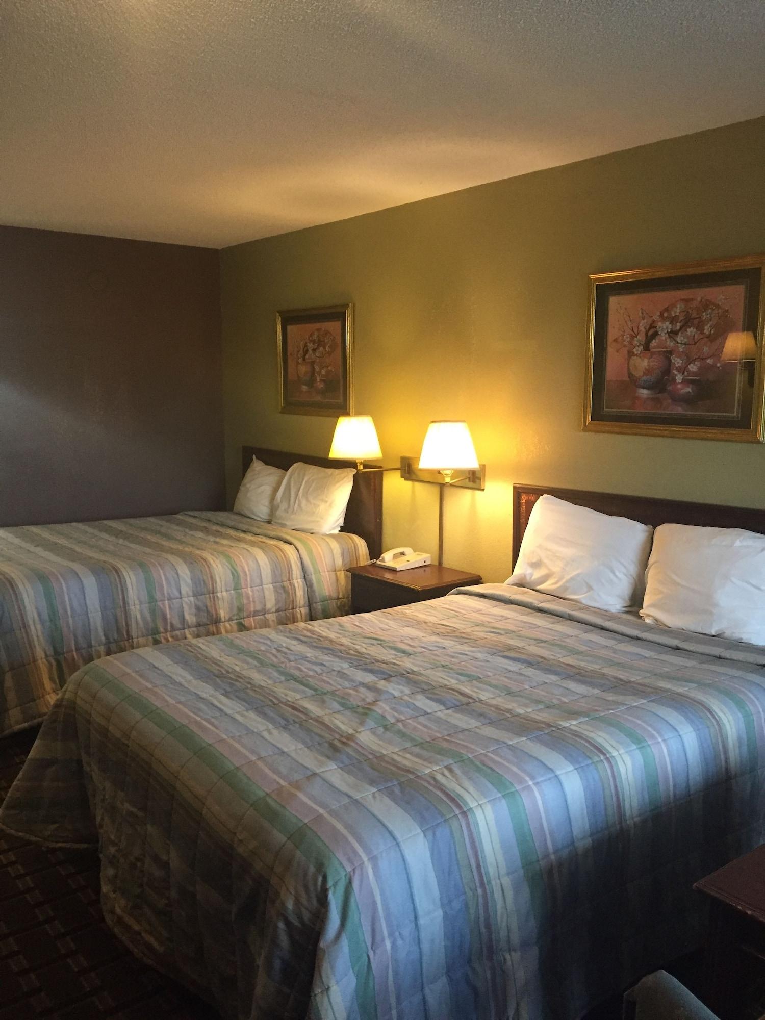 Hotel Rodeway & *