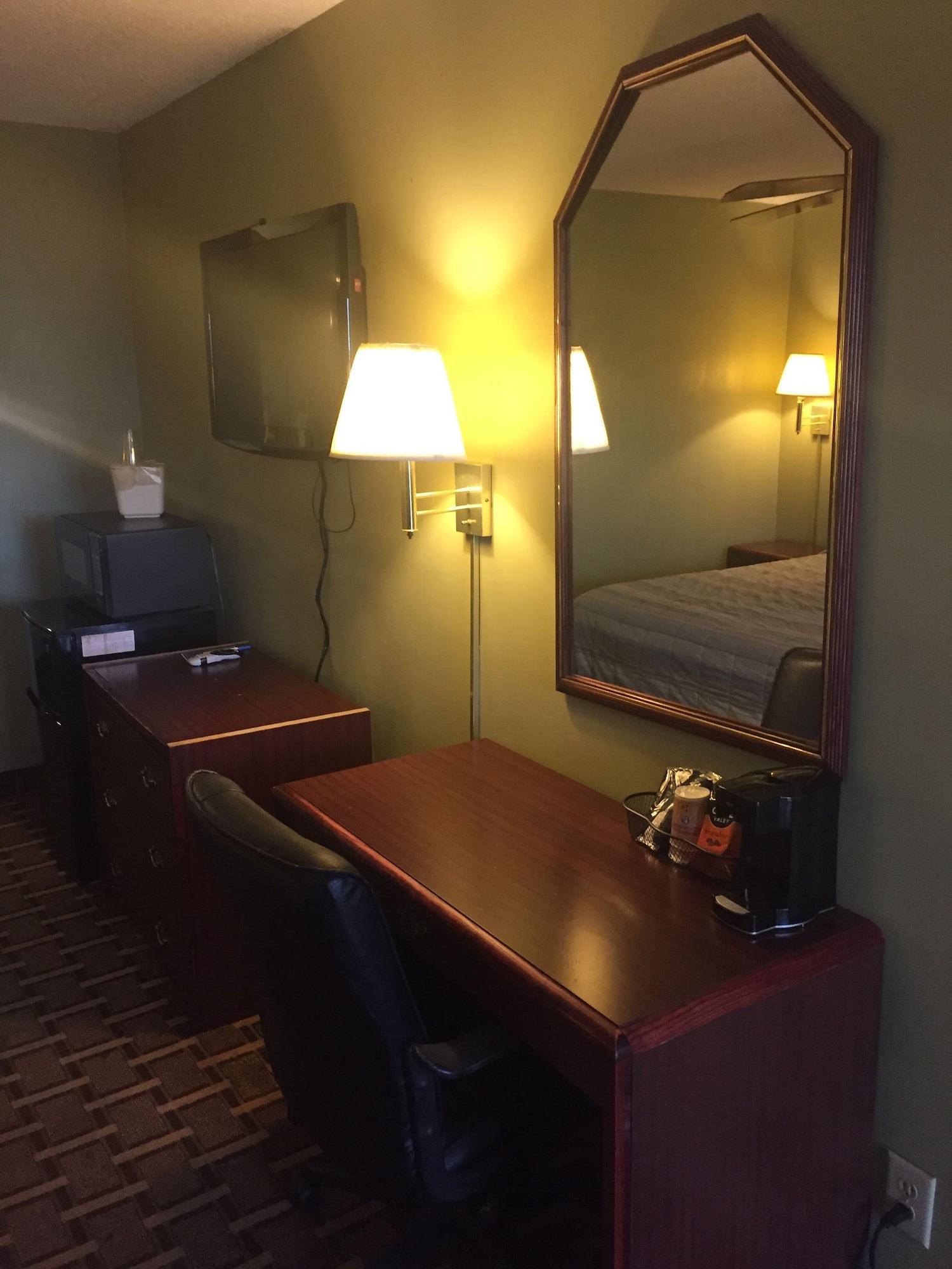 Rodeway & Hotel Smyrna