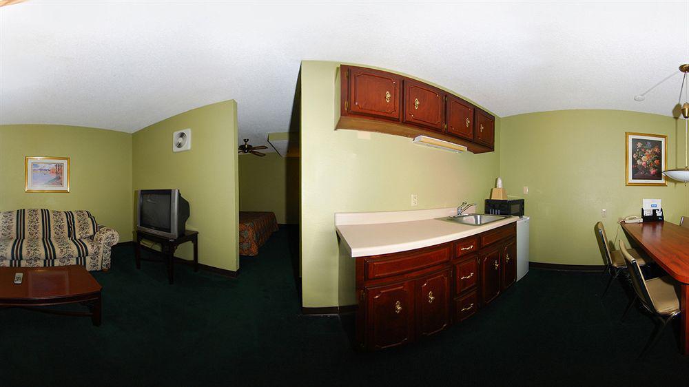Hotel Rodeway & *